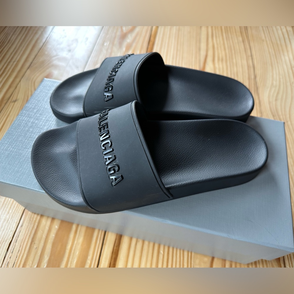 Balenciaga Slides Brand New